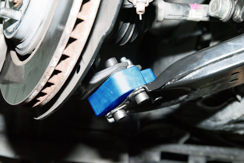 TOYOTA SIENNA 11-
ROLL CENTER CAMBER ADJSUTER 2PCS/SET
+30 MM / CAMBER -2-3 DEGREE