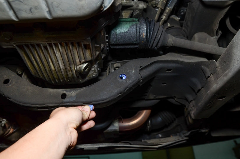 LEGACY '09-13 FRONT LOWER BRACE 5PCS/SET