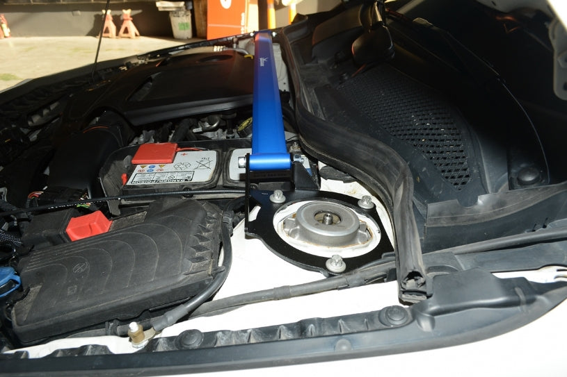 Front Strut Brace for Infiniti Q30 / QX30 2016-2019 | Mercedes-Benz A-CLASS W176 2012-2018 | Mercedes-Benz CLA-CLASS C117 2014-2019 | Mercedes-Benz GLA-CLASS X156 2014-2019