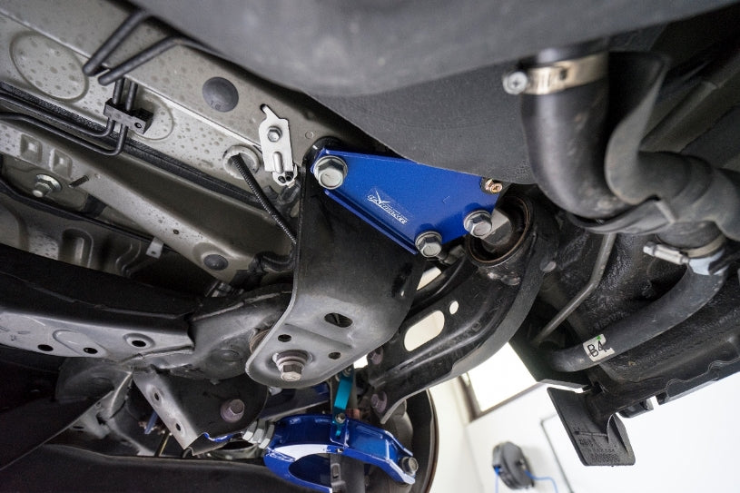 Rear Lower Brace for Lexus LM 1st 2020-2023 | Alphard / Vellfire 3rd 2015-2023