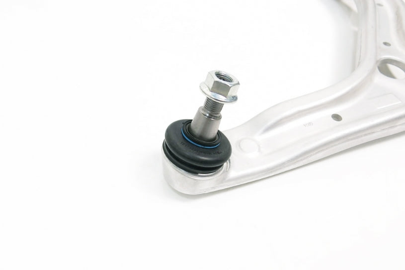 Q0276 | M.BENZ A-CLASS W176/CLA-CLASS C117/B-CLASS W246 FRONT LOWER CONTROL ARM (HARDEN RUBBER) - 2PCS/SET