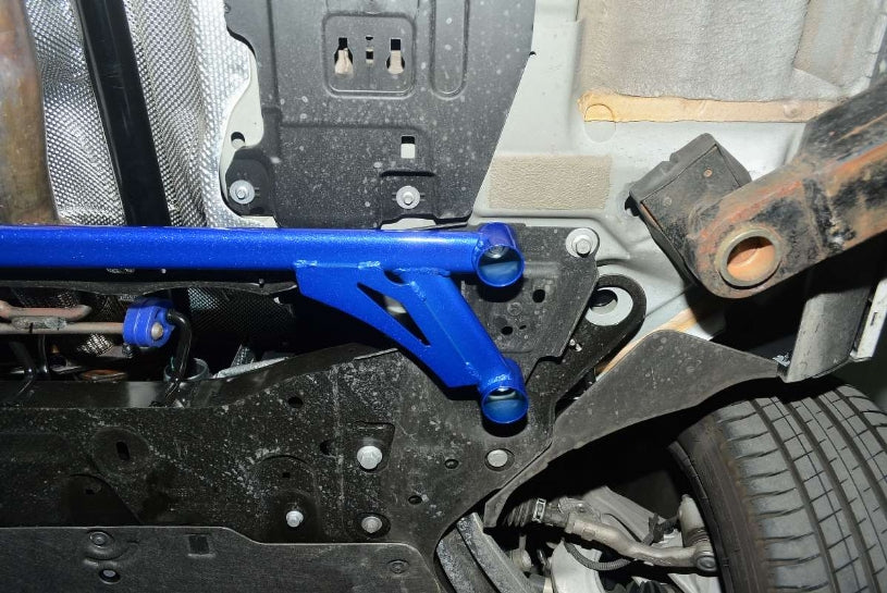 Q0224 | VOLVO XC60 '18-/XC90 '15- FRONT LOWER BRACE - 1PCS/SET