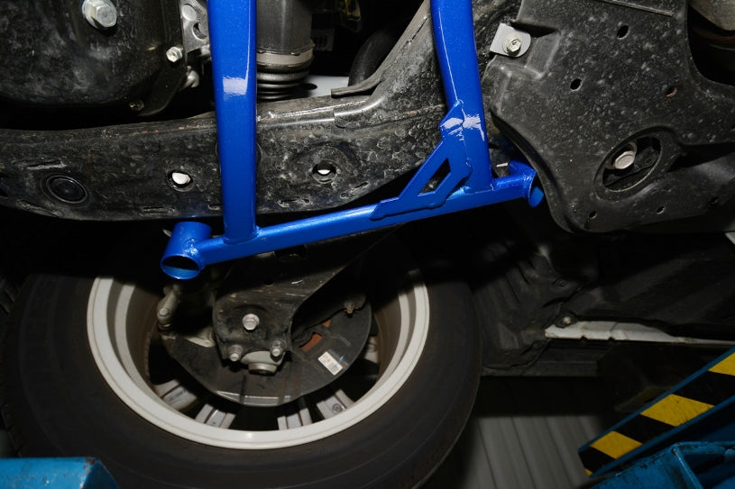 Q0265 | LEXUS RX200T '16- FRONT LOWER BRACE - 1PCS/SET