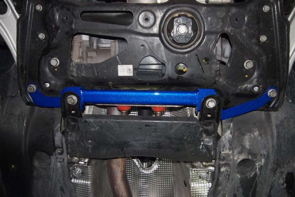 Q0054 | SKODA SUPERB 16- MIDDLE LOWER BRACE -1PC/SET